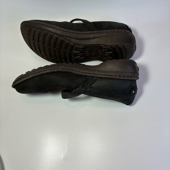 UGG Mary Janes 7 black leather low heels round toe boho whimsygoth softgirl - Picture 6 of 7